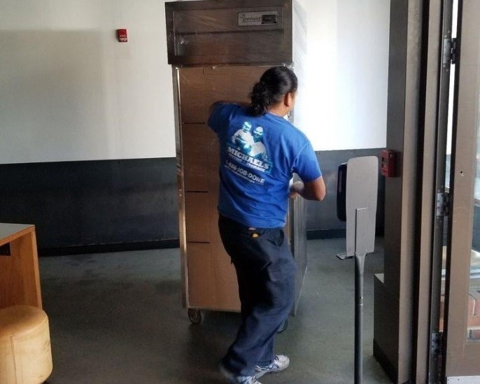 Plainville MA Refrigerator & Appliance Moving Services